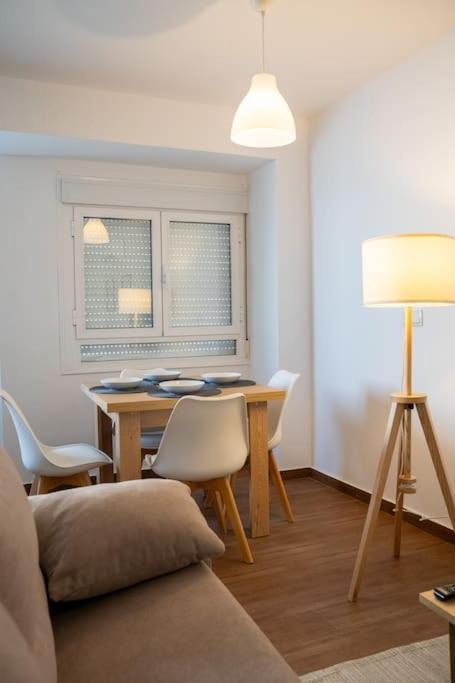 California Duenas Apartament Sevilla
